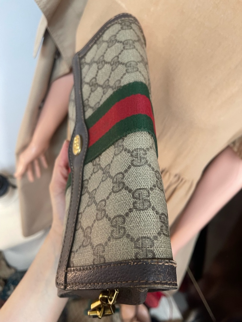 Authentic Gucci vintage web sherry line crossbody bag 41.014.3087.25 - Picture 3 of 9